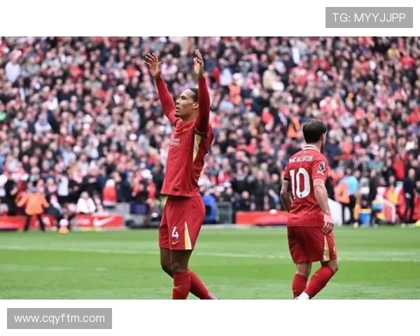 曼联“越踢越乱”问题在近期关键战中表现加剧,对球队稳定性与竞争走势形成制约 曼联“越踢越乱”问题在近期关键战中表现加剧,对球队稳定性与竞争走势形成制约